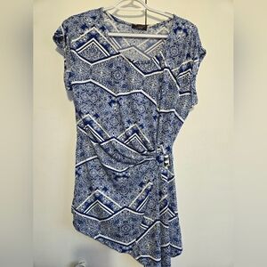 FYLO Blue and White Geometric Women's Blouse